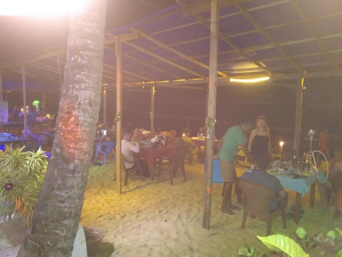 Hansa Surf Hotel Hikkaduwa Luaran gambar