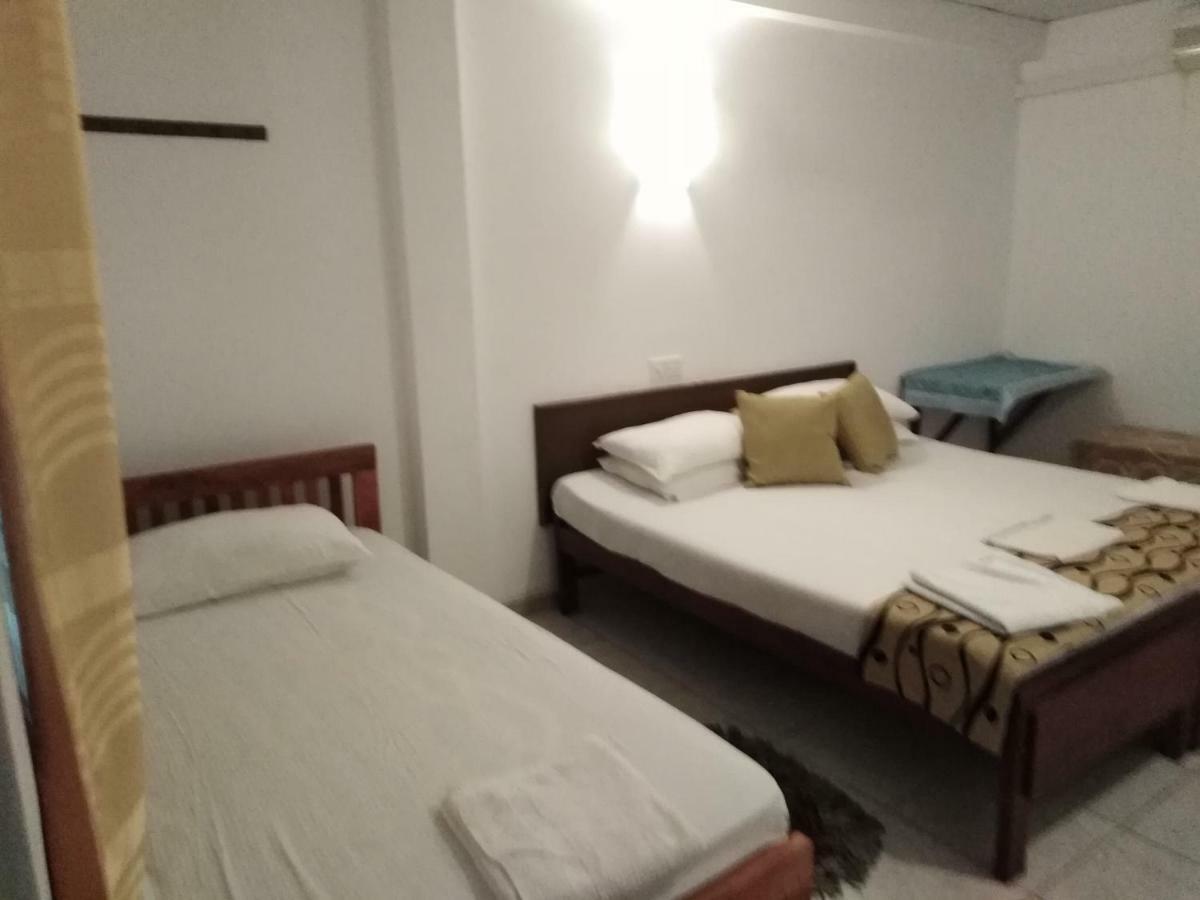 Hansa Surf Hotel Hikkaduwa Luaran gambar